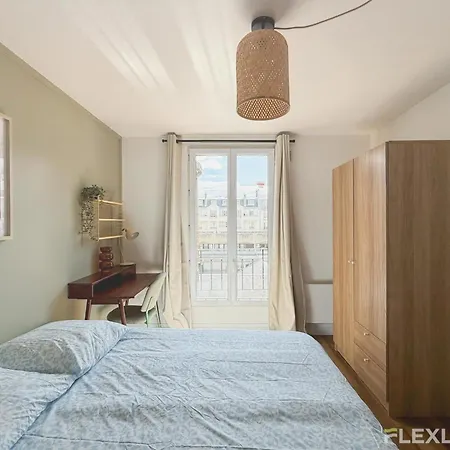 Apartment Immeuble Droite
