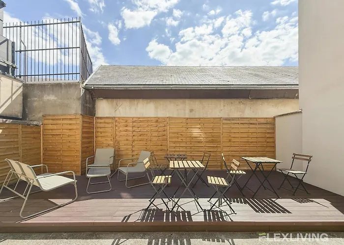 Charming 16m In 20 With Shared Terrace *