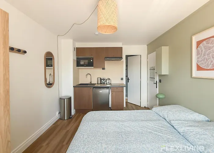 Apartman Charming 16m In 20 With Shared Terrace Párizs